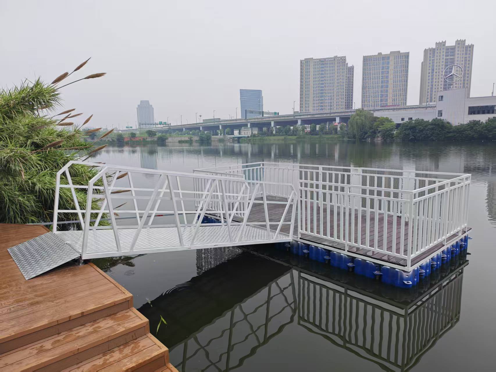 小型钢引桥